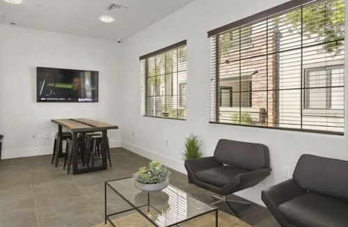 Glendale Sports and Entertainment District House | Contemporary 1BR Condo with Pool & Gym in Zone Luxe