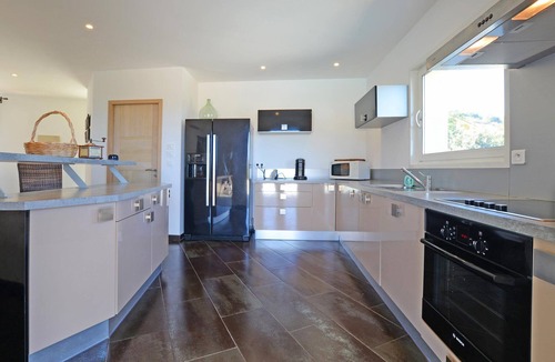 Algajola Villa | Contemporary villa, with air conditioning-160 m2, swimming pool,