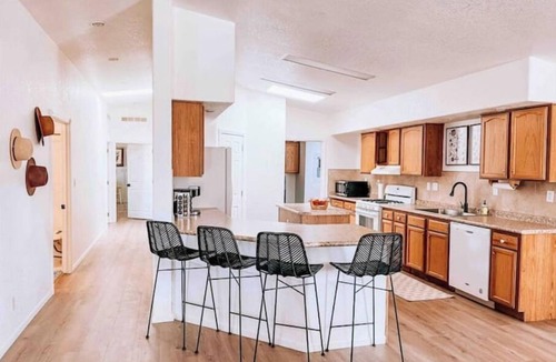 Cottonwood-Verde Village House | Copper Canyon Cottage 8 Bedroom House