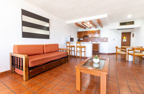 Zona Dorada Resort | Costa De Oro Beach Hotel