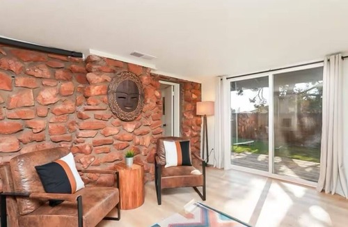 West Sedona Cottage | Cowboy Cottage! A Historic Home w/Epic Views! West Sedona & Hot Tub!