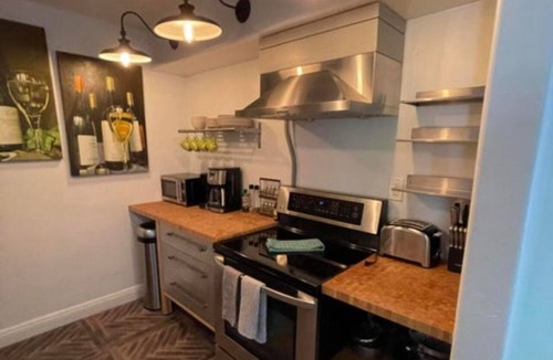 Entertainment District Condo | Cozy 1-bedroom, resort style condo. w/WiFi, AC in beautiful Scottsdale
