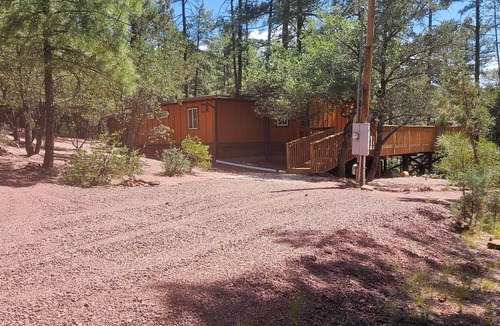 Strawberry Cabin | Cozy 2-bedroom cabin in beautiful Strawberry/Pine with AC, WiFi, Hot tub, deck.