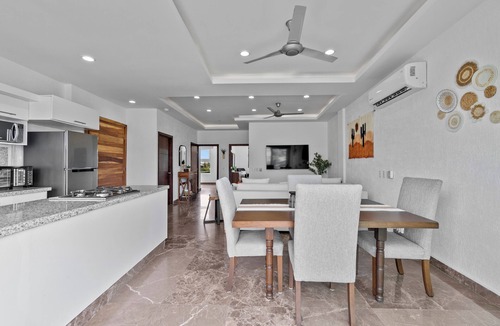 Puerto Vallarta Apartment | Cozy 2BR in Versalles – Walk to Beach & Dining