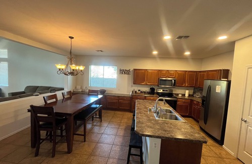 Maricopa House | Cozy 4bd3ba Pool/FirePit/BBQ House in Maricopa