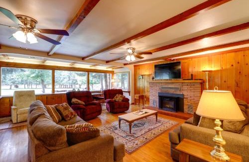 Pine House | Cozy Cabin on 1 Acre in Premier Pine Neighborhood