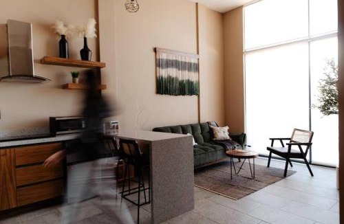 De La Presa Apartment | Cozy & chic space with parking