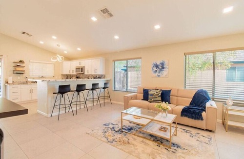 Casa Grande House | Cozy Desert Escape with Modern ComfortsVilla
