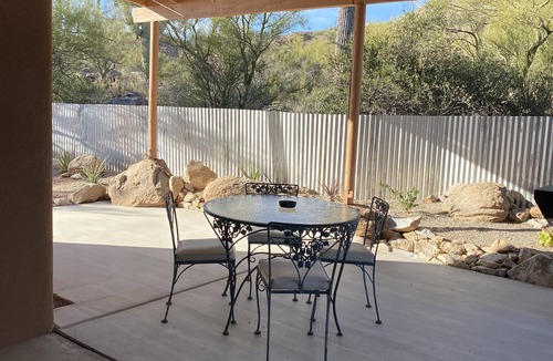 Tucson House | Cozy Desert Retreat