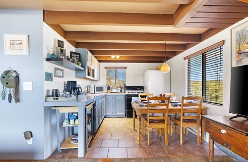 Prescott House | Cozy Mountain Chalet at Thumb Butte