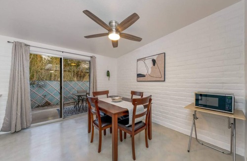 St. Francis Cabrini Apartment | Cozy/Remodeled/2 BR 1 BA/Spotless/Central
