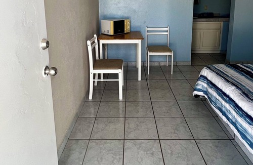 Ferrocarrilera Hotel | Cozy Rooms Rocky Point - Walk to Playa Hermosa