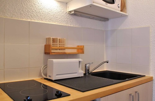 Risoul Apartment | Cozy Studio with Mountain Alcove, Balcony, Ski Storage, Central Location, Near Slopes