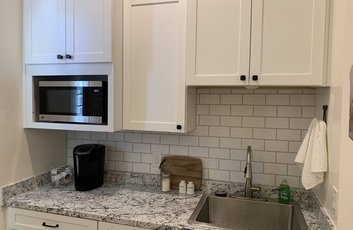 Queen Creek House | Cozy Villa Apartment In Gated Community