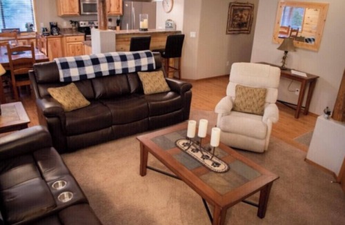 Show Low Condo | Cozy White Mountain Getaway!