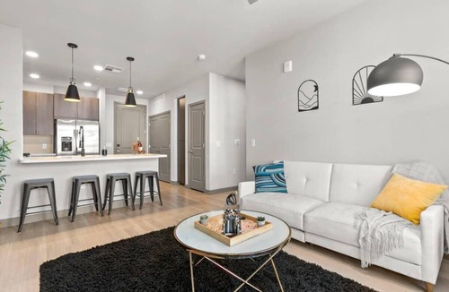Roosevelt Apartment | Cozysuites PHX RORO Gym, Pool, Pets, Parking! #6