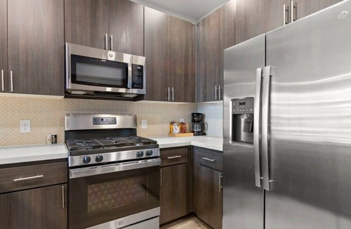 Roosevelt Apartment | Cozysuites PHX RORO Gym, Pool, Pets, Parking! #6