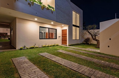 Tres de Mayo House | Cuernavaca Private Pool & Outdoor Grill for Groups
