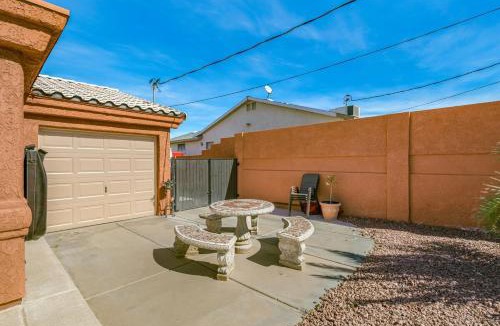 Lake Havasu City Villa | Date Row Gem - Pool, Spa, Corner Lot, BBQ, Comfort