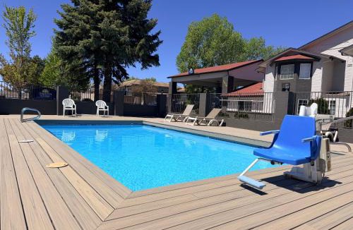 Flagstaff Hotel | Days Inn & Suites by Wyndham Flagstaff I-40