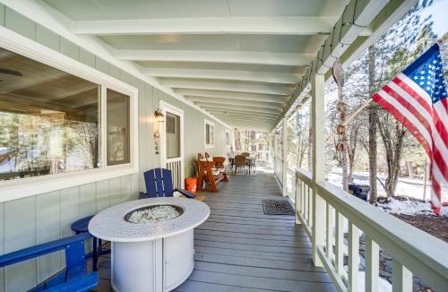Munds Park House | Deck & Fire Pit: Modern Munds Park Retreat!