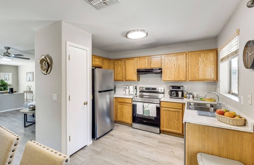 Casa Grande House | Dedicated Office! Casa Grande Extended Stay