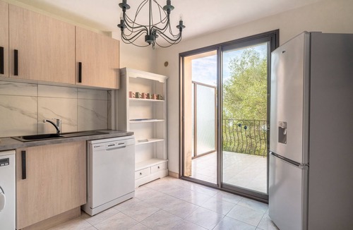 Olmeto Villa | Demi Villa Dans u Quartier Résidentiel Avec Accès Privé à la Plage