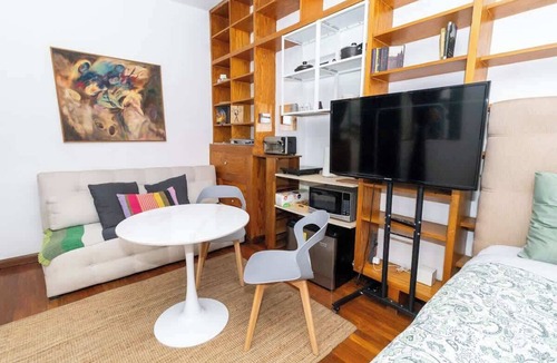 La Condesa House | Depa 2 · Chic Mini Loft w/Private Terrace in Condesa