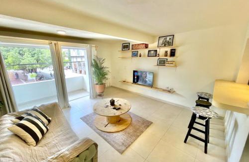 Acambaro Apartment | Depa Alba Luz y Encanto en el Jardín