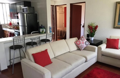 Zona Dorada Apartment | Departamento totalmente amueblado en la Zona Dorada, a 4 cuadras de la playa.