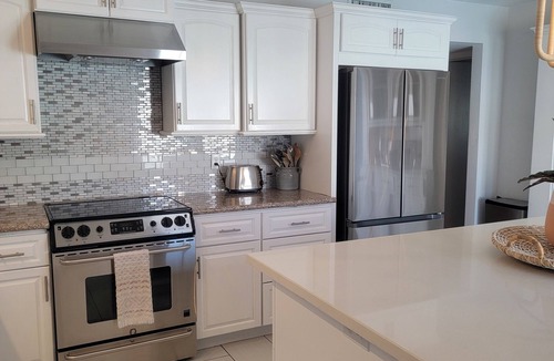Hillside Homes House | Desert Oasis- 4 Bedroom Family Friendly Mountainside Gem with Pool