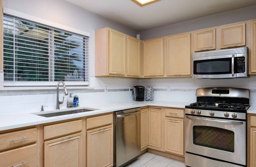 Las Cruces House | Desert Pool Oasis located in the heart of Las Cruces