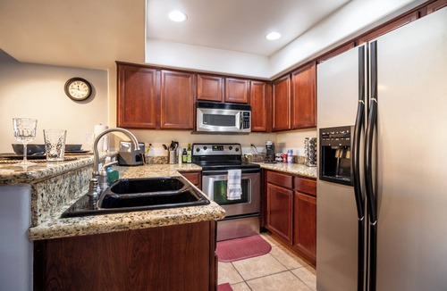 Chandler Condo | Desert Retreat: Luxury Condo Loft - Work Friendly