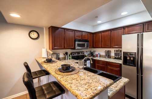 Chandler Condo | Desert Retreat: Luxury Condo Loft - Work Friendly