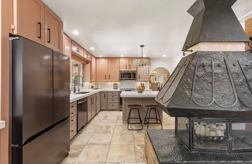 Shalimar House | Desert Rose - Historic Pink Hacienda with Heated Pool & Billiards