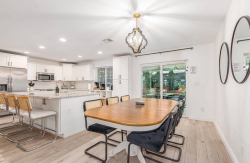 Park Scottsdale One House | Desert Rose Retreat|Heated Pool|2 Masters|Gameroom