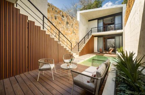 Barrio de Santiago House | Design Retreat with Pool in Centro Merida Santiago