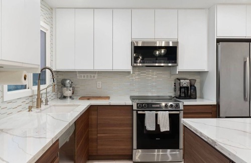 Casa Granada Townhouses Villa | Designer Townhome w/Luxe Finishes & Bright Flair