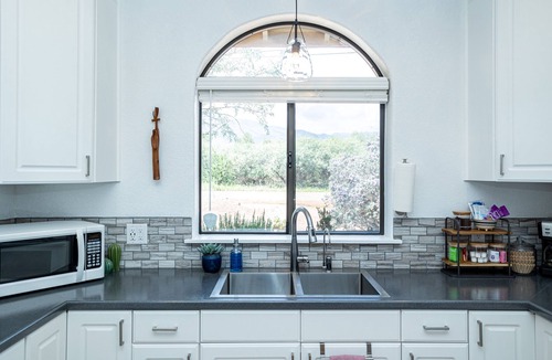 Cottonwood-Verde Village House | Detached Casita, Fireplace, Hot Tub, Full Kitchen, Patio~Old Town/Sedona/Jerome