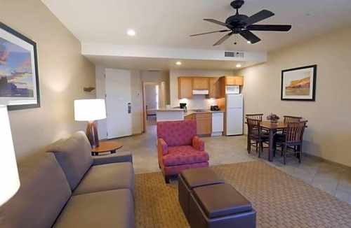 Oak Creek Resort | Diamond Resorts Bell Rock Inn - 1 Bedroom Townhouse