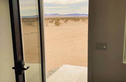Landers House | DILIM - Designer Desert Retreat