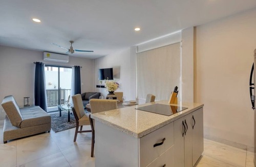 Downtown Cabo San Lucas Apartment | Dog-friendly Apartment With Rooftop Infinity Pool, Gym, Central AC & Balcony