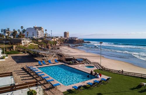 La Paloma House | Dog-Friendly Suite with Kitchenette, Heated Outdoor Pool, Hot Tub, Private Patio