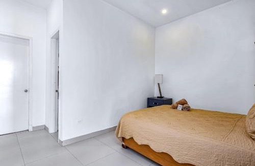 La Paloma House | Dog-Friendly Suite with Kitchenette, Heated Outdoor Pool, Hot Tub, Terrace, AC