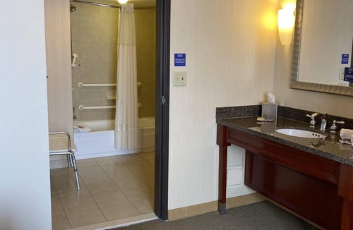 Tucson Hotel | DoubleTree Suites by Hilton Tucson Airport