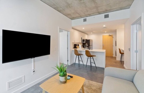 Downtown Phoenix Apartment | Downtown Phoenix Stay Near Convention Center, ASU & Top City Attractions