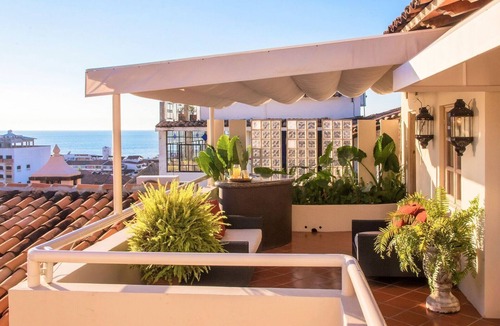 Proyecto escola Villa | DOWNTOWN VILLA AMAZING VIEWS FULL STAFF - 5 BD