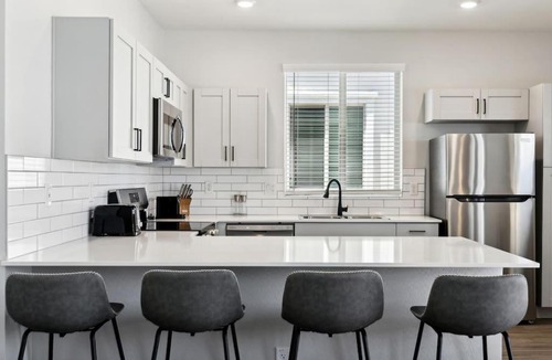 Casa Grande Apartment | Dreamlight Modern Home in Casa Grande with Pool,BBQ