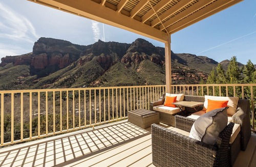 Sedona House | Dreamy Sedona Cabin in Oak Creek Canyon