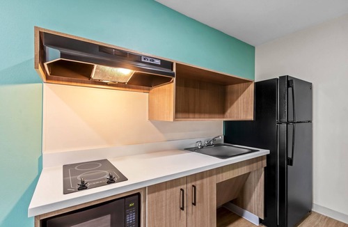 Phoenix Hotel | Echo Suites Extended Stay By Wyndham Phoenix-Peoria/Glendale